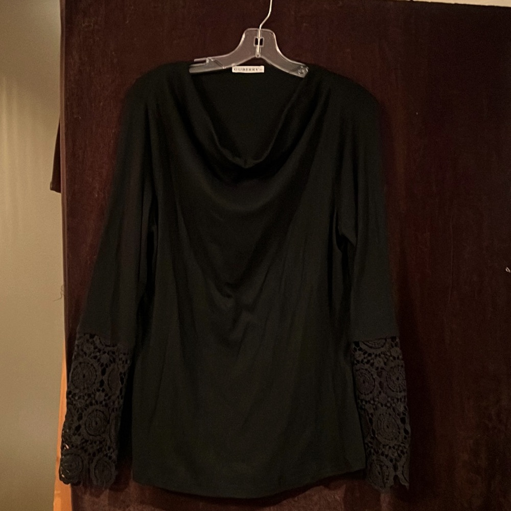 Long sleeve T-shirt style top